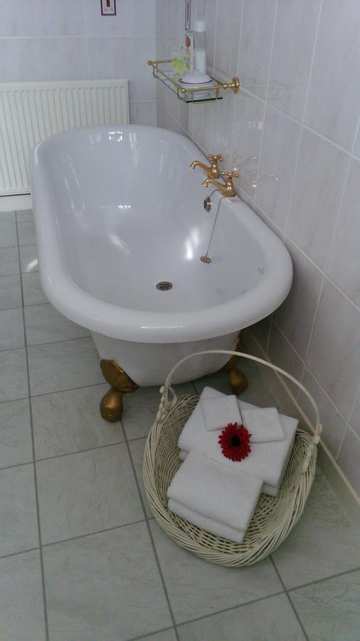 Disblair House Otel Newmacher Dış mekan fotoğraf